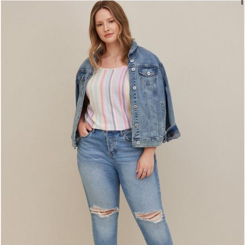 Torrid Abbey Rayon Slub Top Size 0 M/10 Stripped Pink Button Down Back Detail